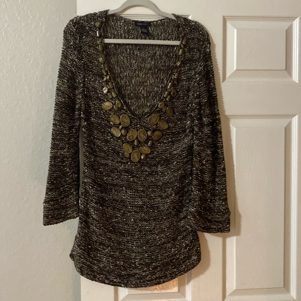 V neck sweater